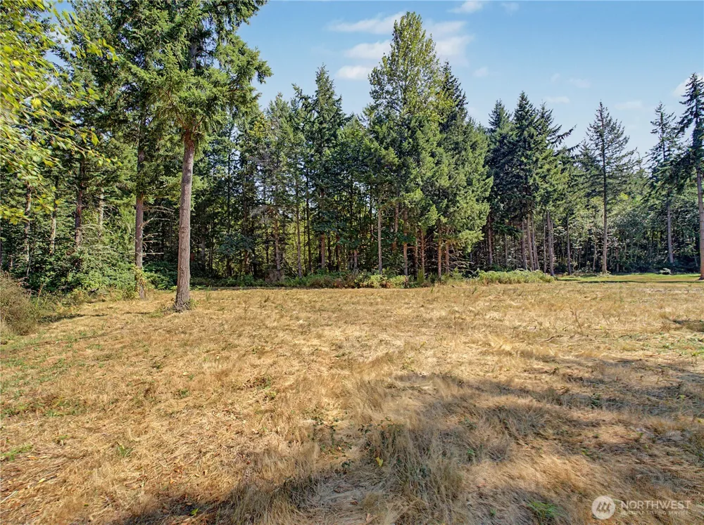 27011 173rd Street E Buckley, WA 98321