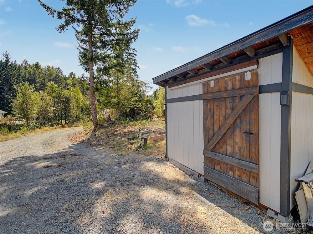 27011 173rd Street E Buckley, WA 98321