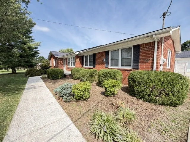 310 Woodland Dr Decherd, TN 37324