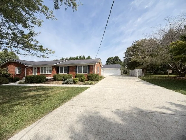 310 Woodland Dr Decherd, TN 37324