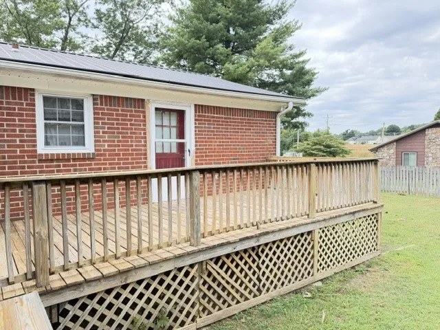 310 Woodland Dr Decherd, TN 37324