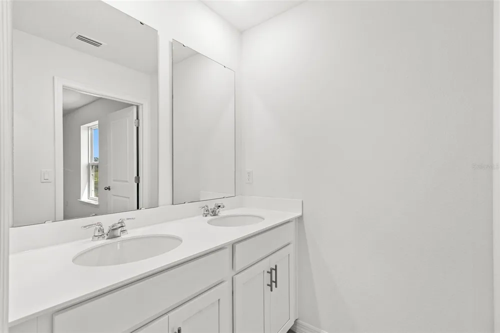 4941 WINDING RIVER ROAD Orlando, FL 32822