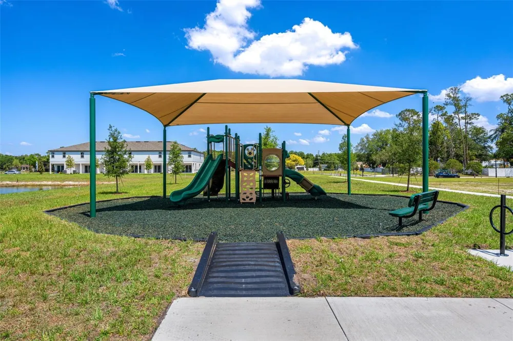 4941 WINDING RIVER ROAD Orlando, FL 32822