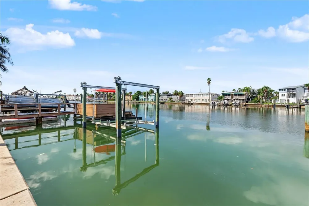 12000 4TH STREET E Treasure Island, FL 33706