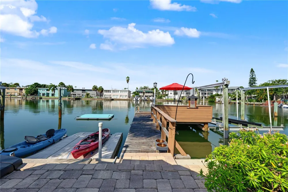 12000 4TH STREET E Treasure Island, FL 33706