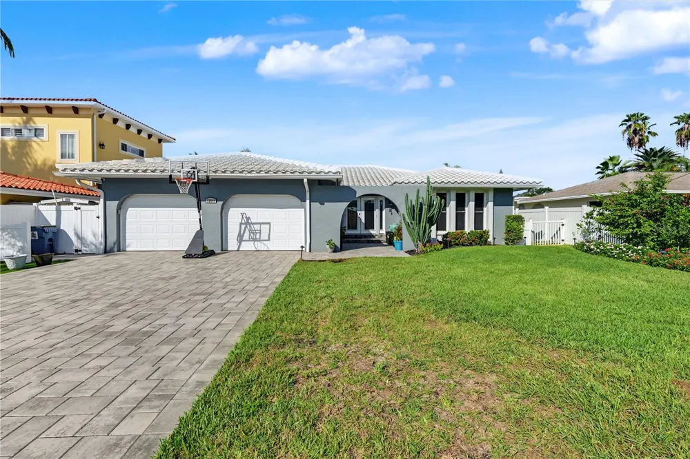 12000 4TH STREET E Treasure Island, FL 33706