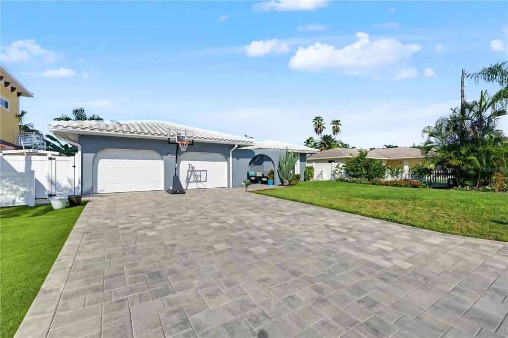 12000 4TH STREET E Treasure Island, FL 33706