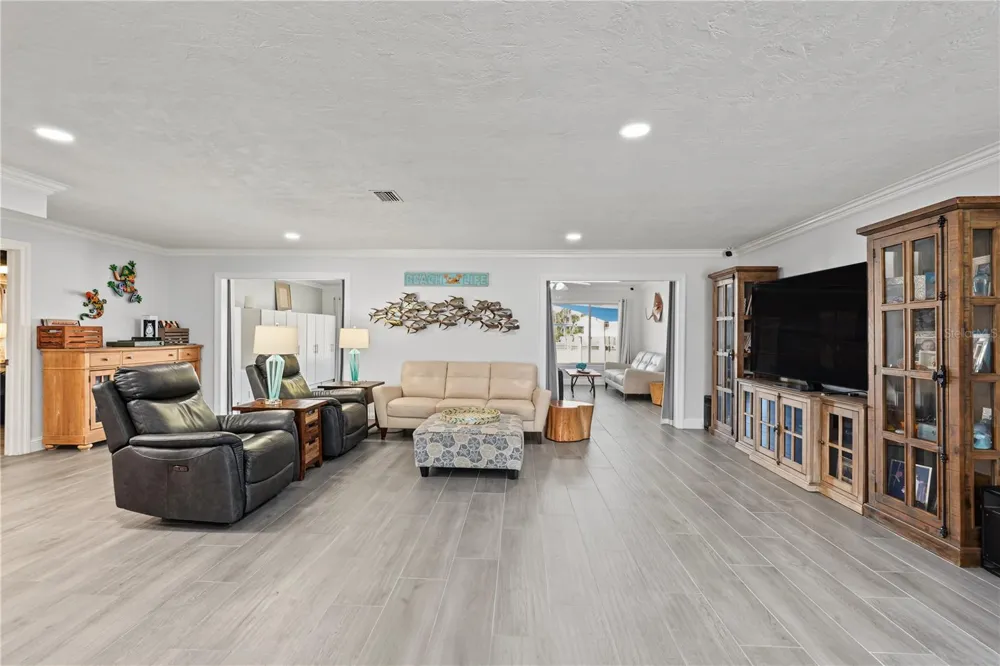 12000 4TH STREET E Treasure Island, FL 33706