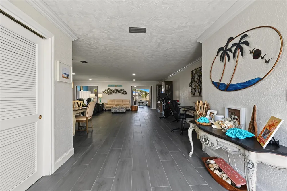 12000 4TH STREET E Treasure Island, FL 33706