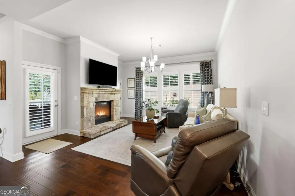 2442 Sunflower DR Hoschton, GA 30548