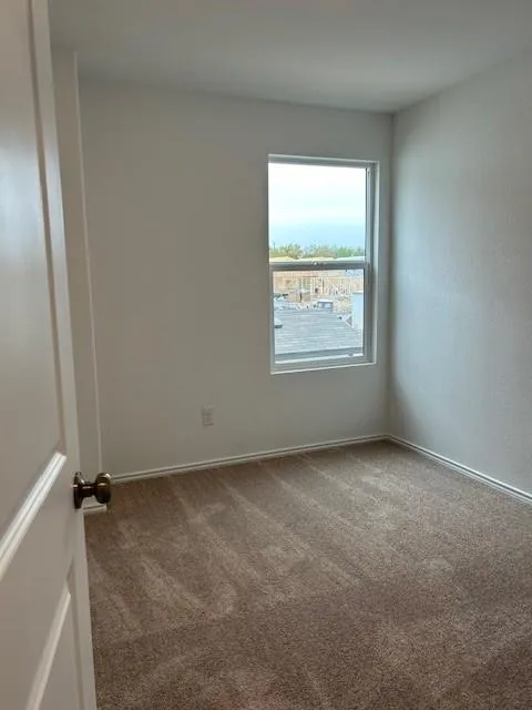 35 Trinity Circle Lockhart, TX 78644