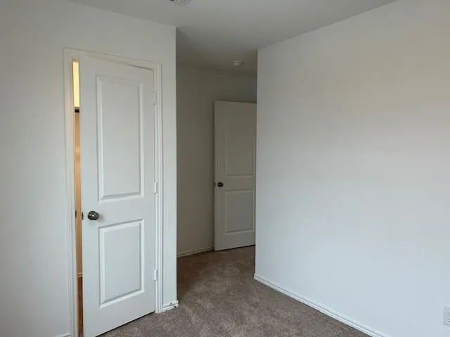 35 Trinity Circle Lockhart, TX 78644