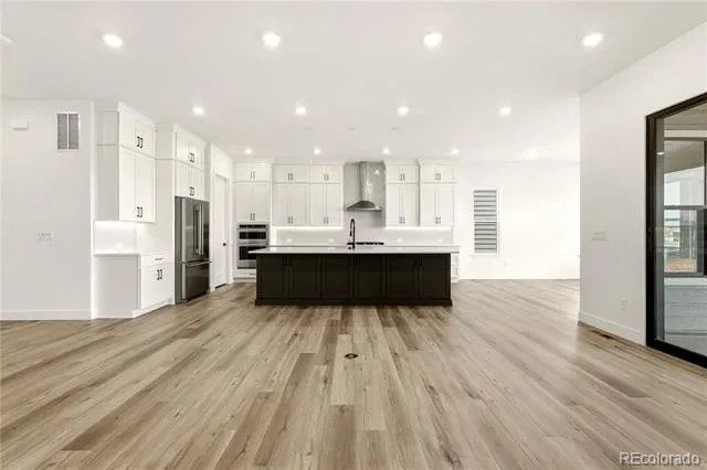 11184 Amber Light Trail Littleton, CO 80125