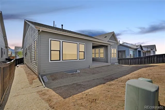 11184 Amber Light Trail Littleton, CO 80125