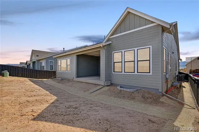 11184 Amber Light Trail Littleton, CO 80125