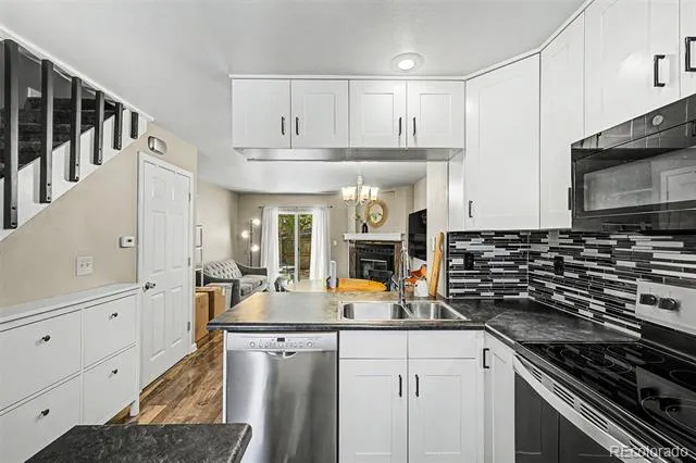 8198 S Columbine Court Centennial, CO 80122