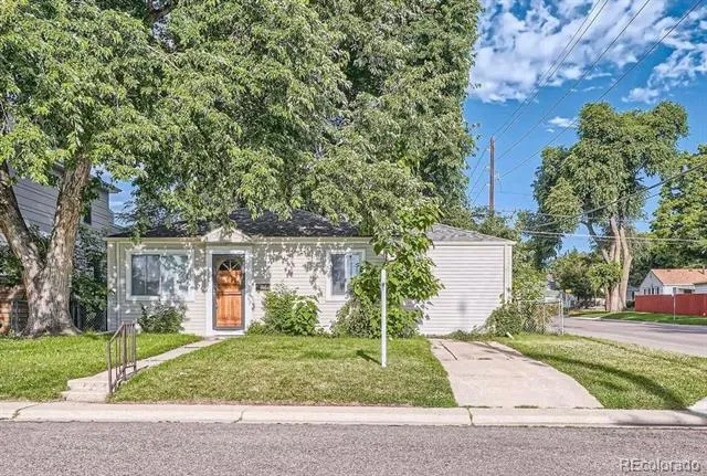 4995 Vallejo Street Denver, CO 80221