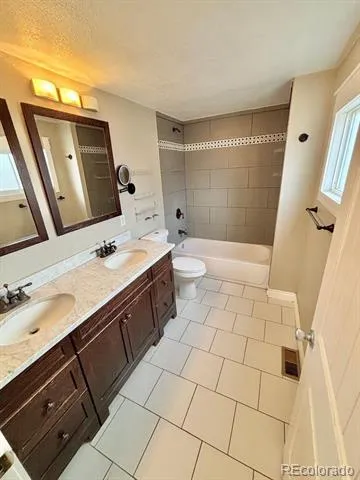 4995 Vallejo Street Denver, CO 80221