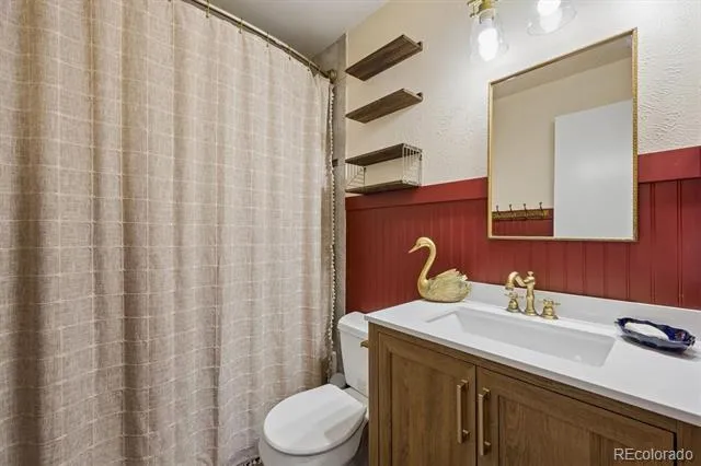 6017 Vivian Court Arvada, CO 80004