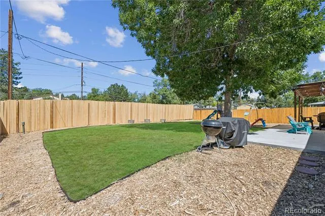 6017 Vivian Court Arvada, CO 80004