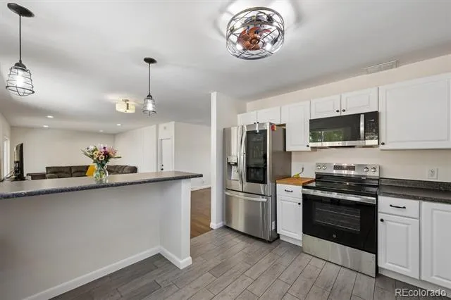 6017 Vivian Court Arvada, CO 80004