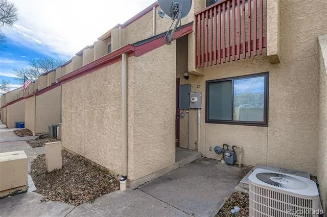 1060 S Parker Road #25 Denver, CO 80231