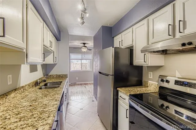 1060 S Parker Road #25 Denver, CO 80231