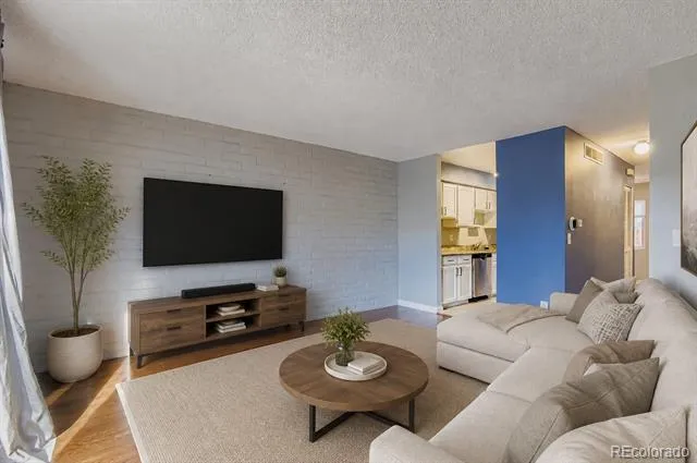 1060 S Parker Road #25 Denver, CO 80231