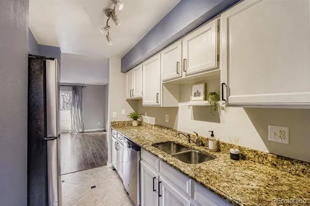 1060 S Parker Road #25 Denver, CO 80231