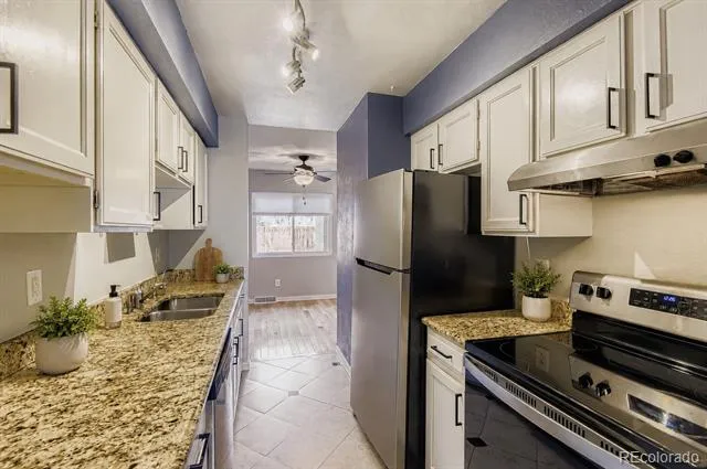 1060 S Parker Road #25 Denver, CO 80231