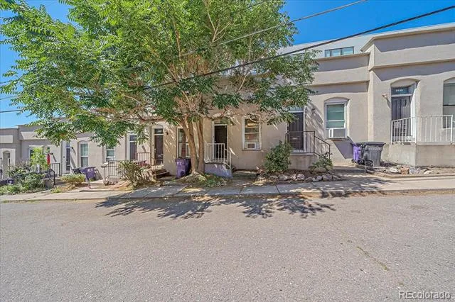 2524 Kensing Court Denver, CO 80211