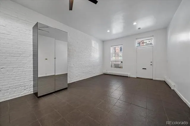2524 Kensing Court Denver, CO 80211