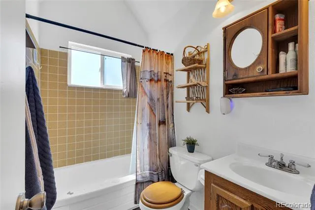 6326 Fenton Street Arvada, CO 80003