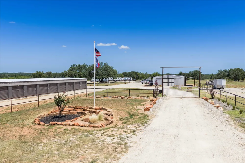 5103 Park Road 15 Brownwood, TX 76801