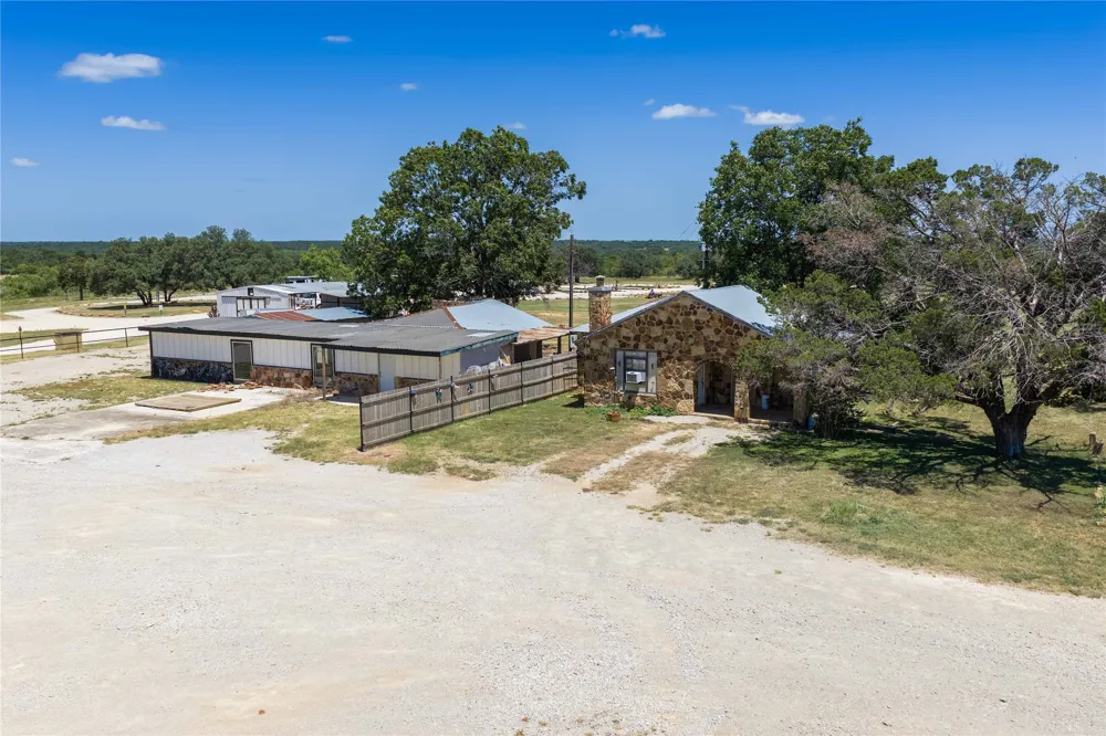 5103 Park Road 15 Brownwood, TX 76801