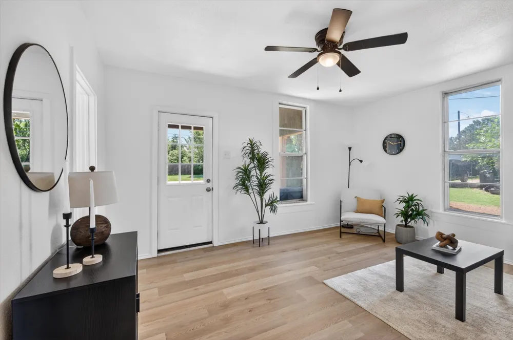 202 S Main Street Joshua, TX 76058