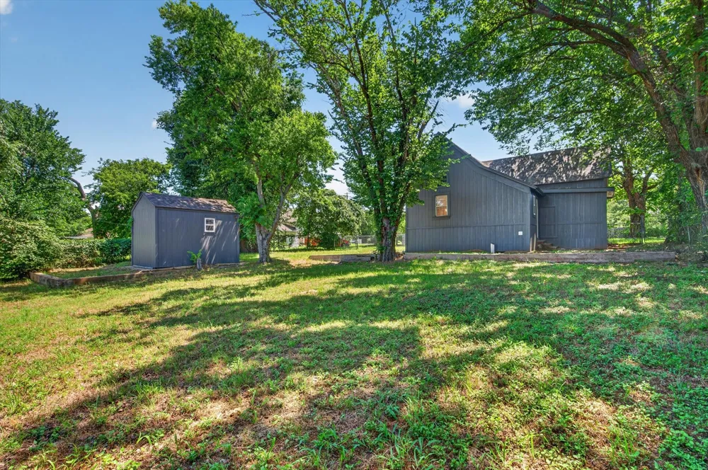 202 S Main Street Joshua, TX 76058