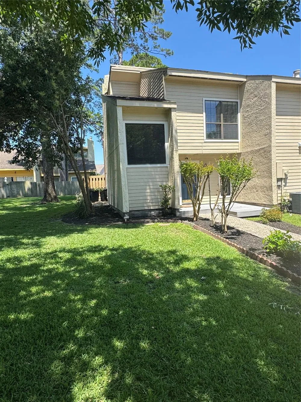 3935 Knollcrest Drive Montgomery, TX 77356