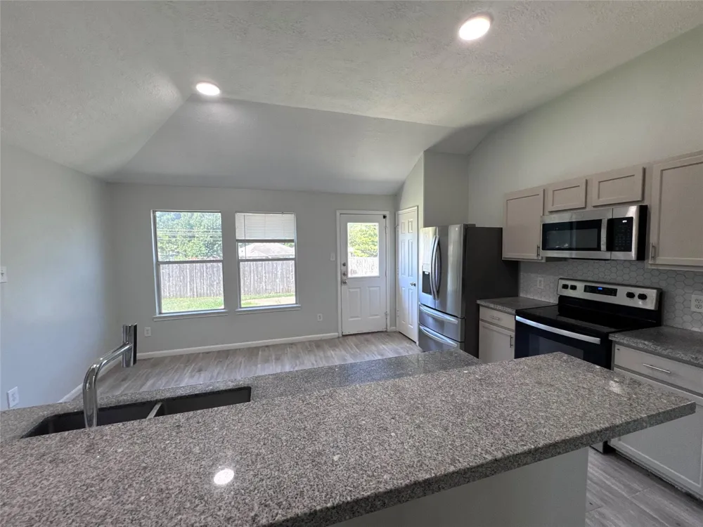 13705 Bighorn Trail Willis, TX 77378