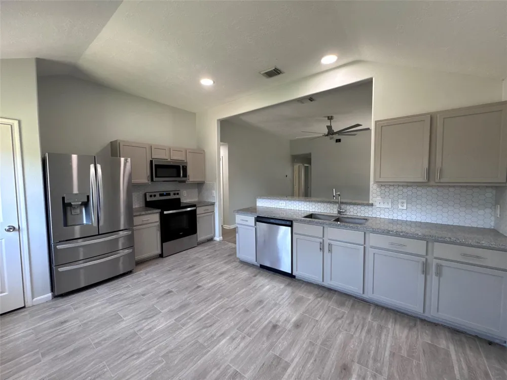 13705 Bighorn Trail Willis, TX 77378