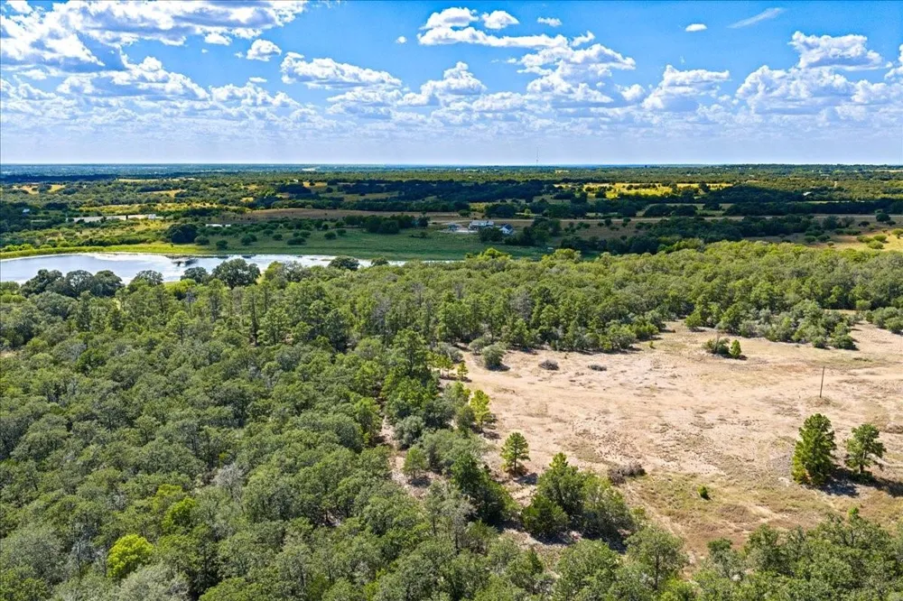 4605 Rocky Creek Road La Grange, TX 78945