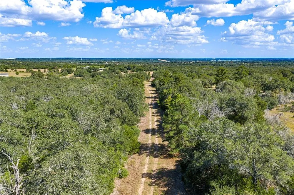 4605 Rocky Creek Road La Grange, TX 78945