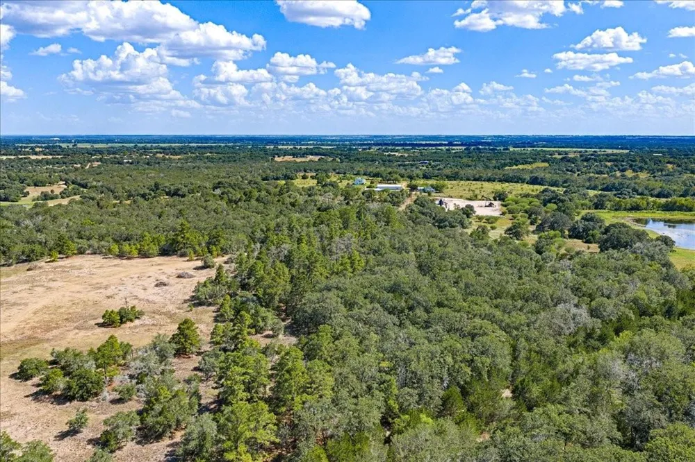 4605 Rocky Creek Road La Grange, TX 78945