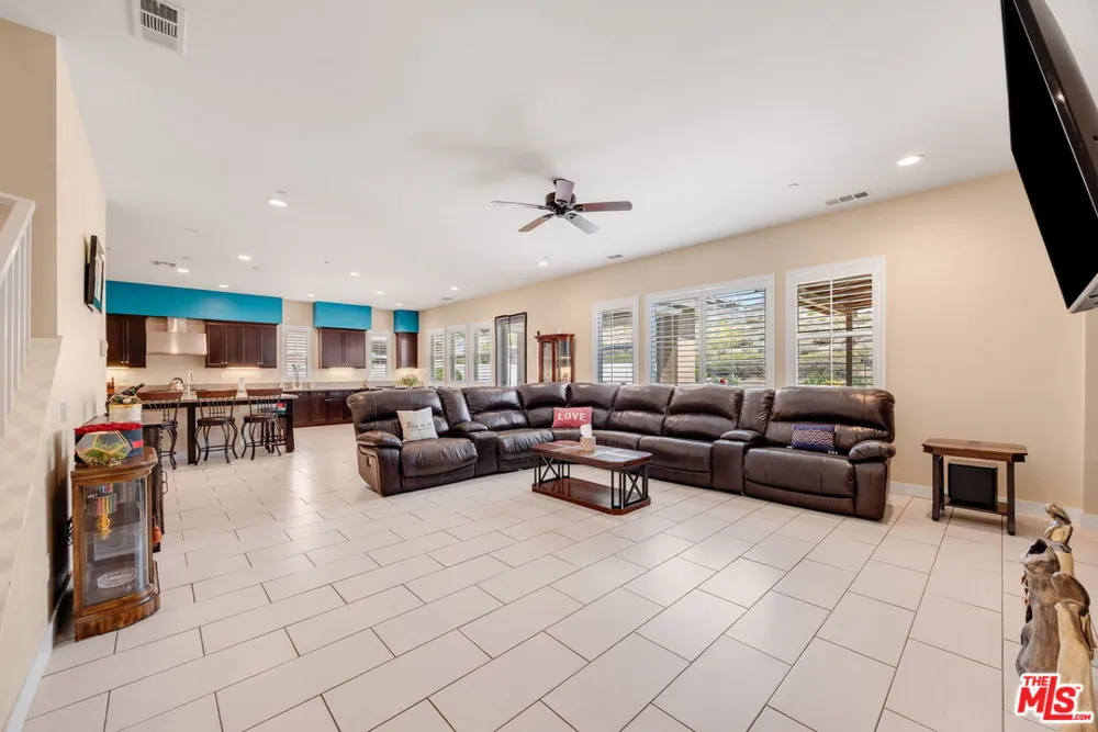 13447 Gold Medal Court Riverside, CA 92503
