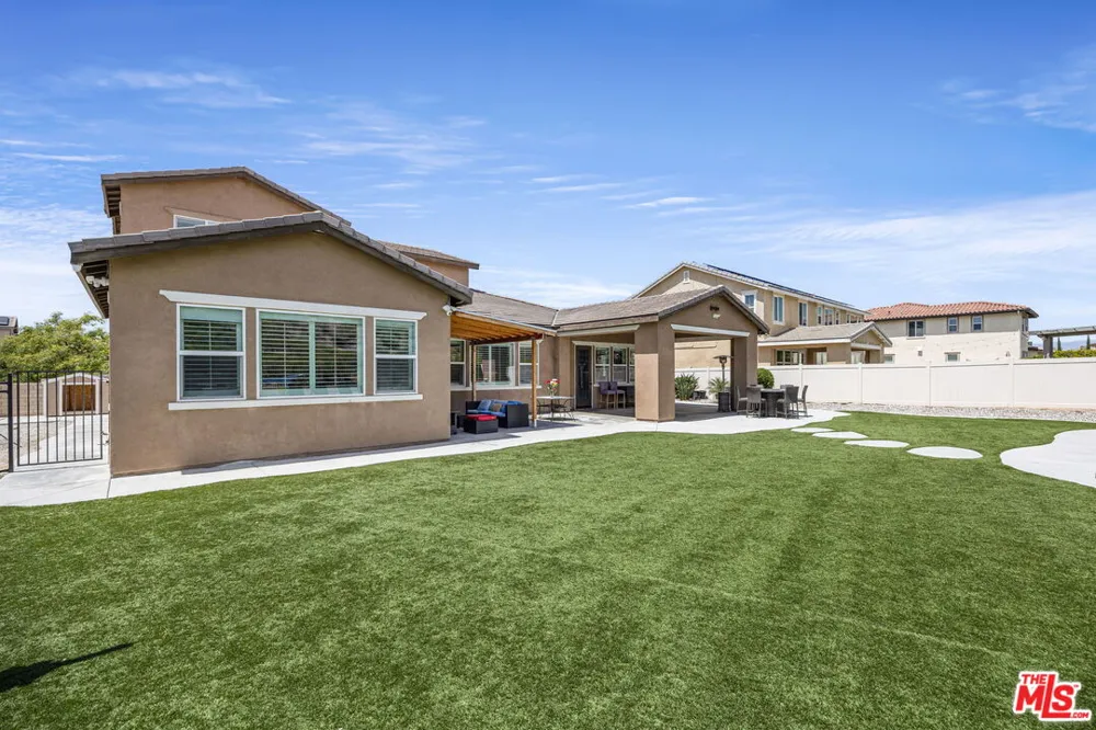 13447 Gold Medal Court Riverside, CA 92503