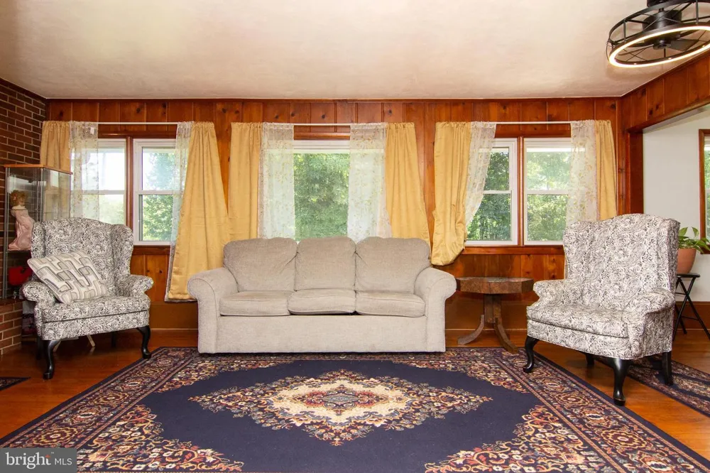 2645 SUNSET LANE Finksburg, MD 21048