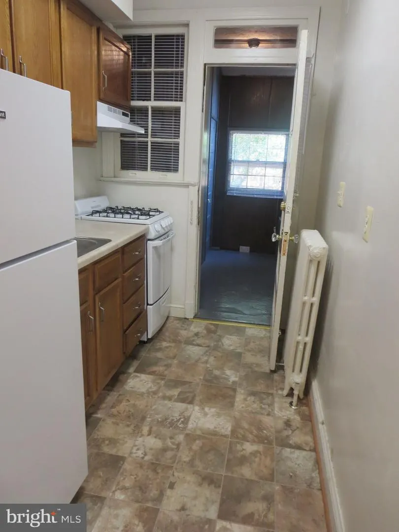 426 E GLENDALE AVENUE #2 Alexandria, VA 22301
