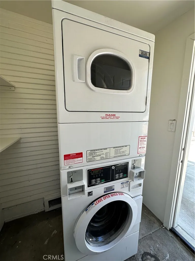 1540 W 28th Los Angeles, CA 90007
