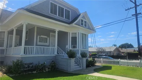 1540 W 28th