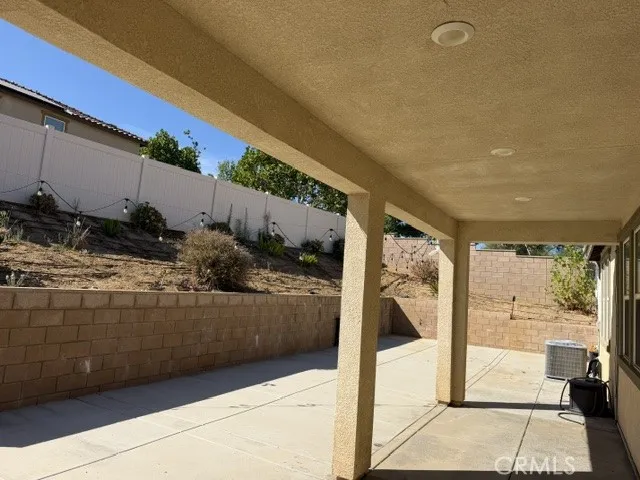11448 Michelle Beaumont, CA 92223